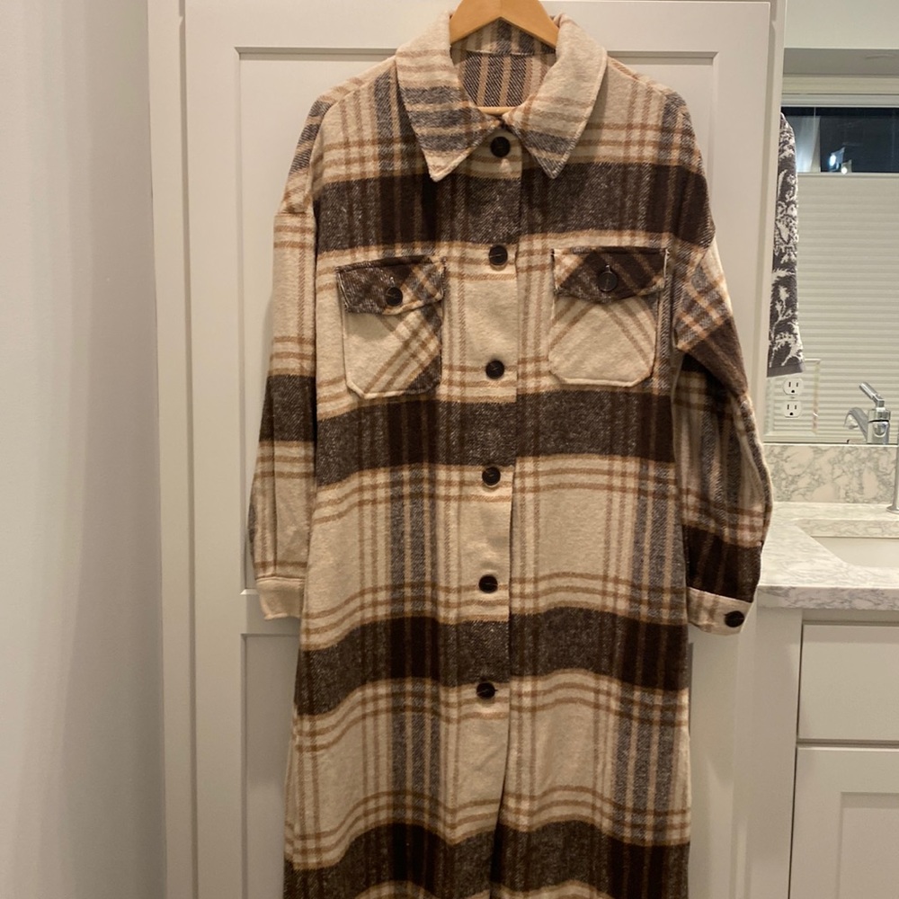 Fall Vibes! Nwot Long Flannel Shacket - image 1